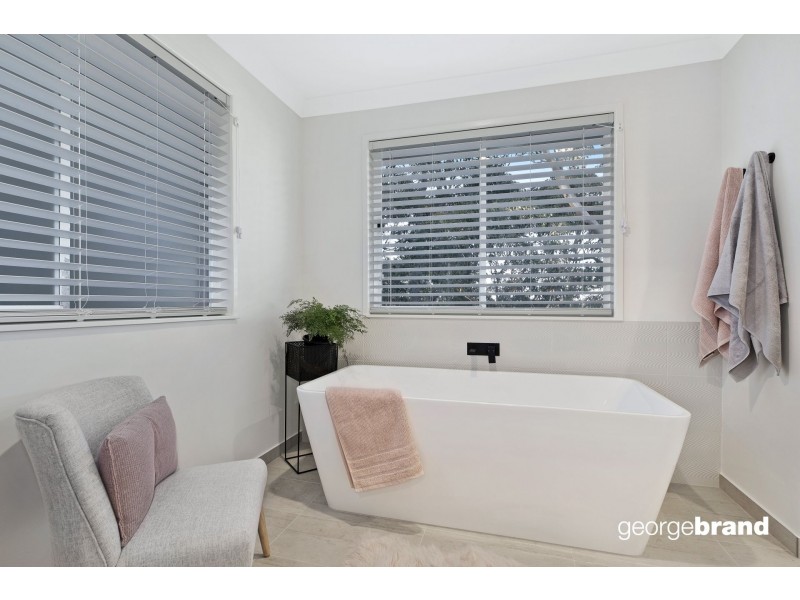 11 Chico Street, Copacabana NSW 2251