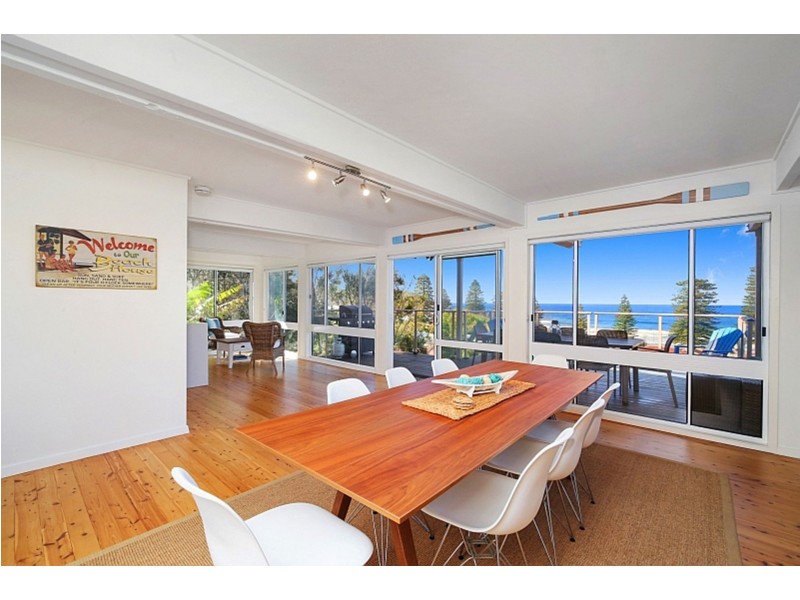 4 Austral Ave, Avoca Beach NSW 2251