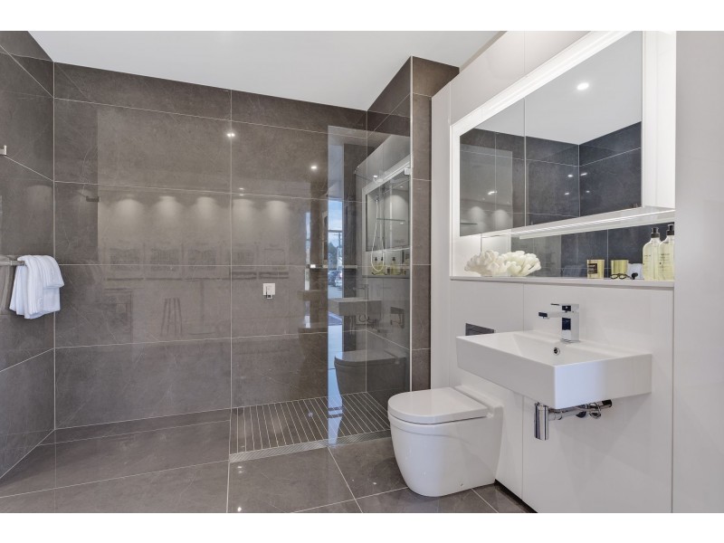 704/2-6 Wilhelmina Street, Gosford NSW 2250