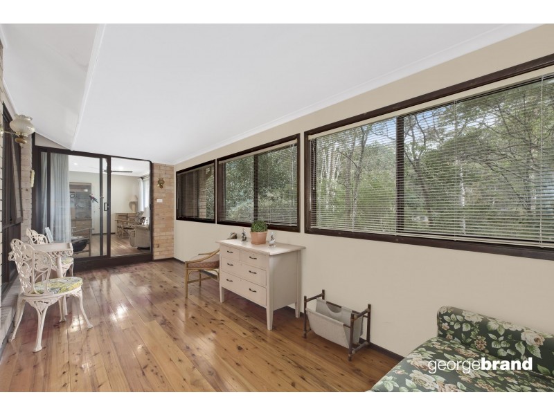 5 Fitzgibbon Cl, Avoca Beach NSW 2251