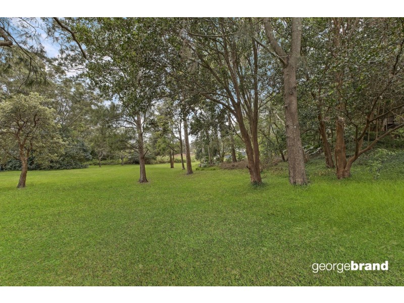 5 Fitzgibbon Cl, Avoca Beach NSW 2251