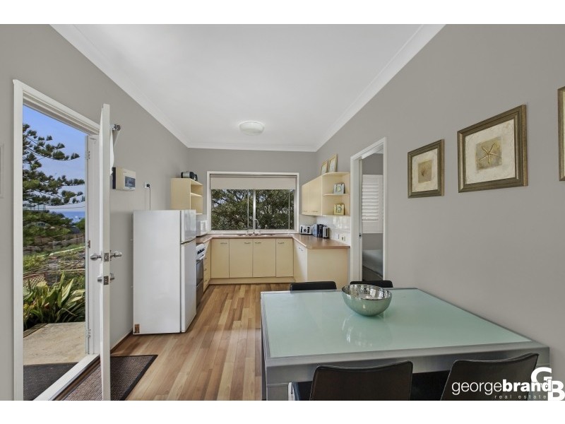 2/102 Copacabana Drive, Copacabana NSW 2251