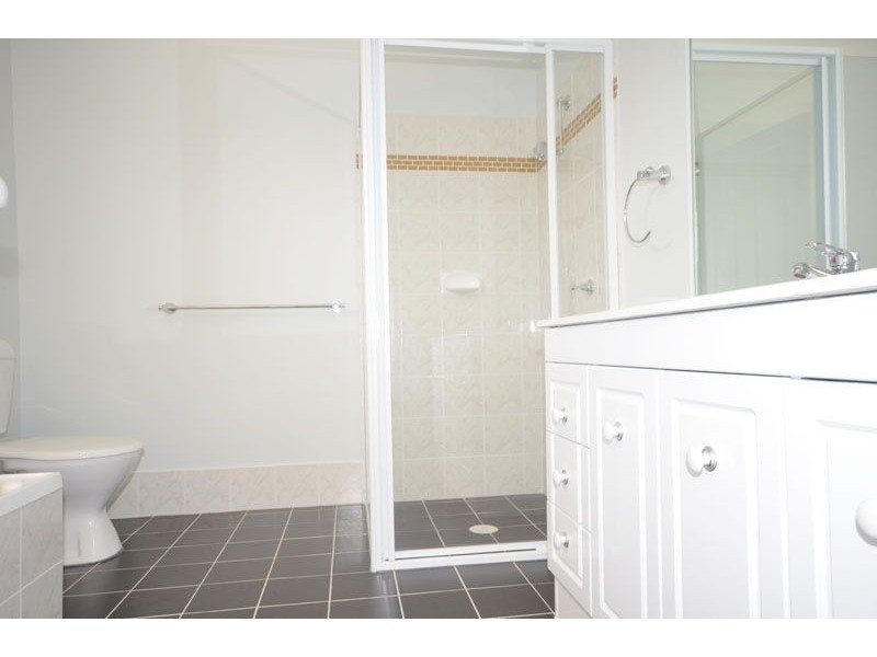 1/19-25  Aurora Place, Bateau Bay NSW 2261