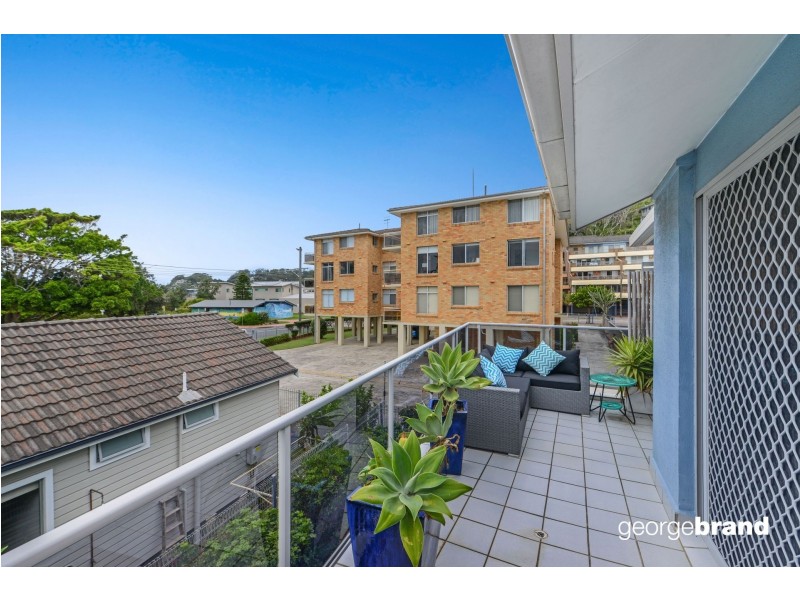 1/4 Ficus Avenue, Avoca Beach NSW 2251