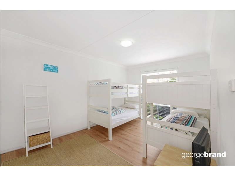 1/4 Ficus Avenue, Avoca Beach NSW 2251