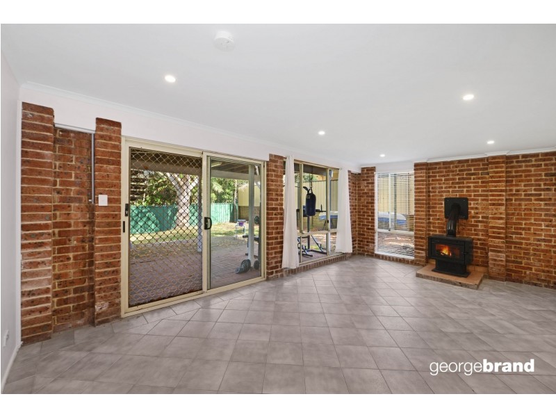 96a Del Mar Dr, Copacabana NSW 2251