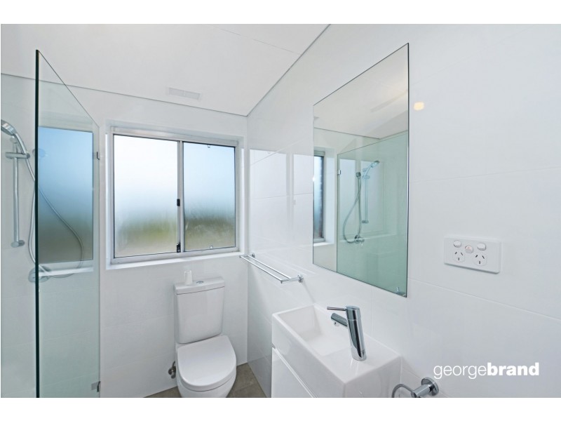 1/9 Ficus Avenue, Avoca Beach NSW 2251