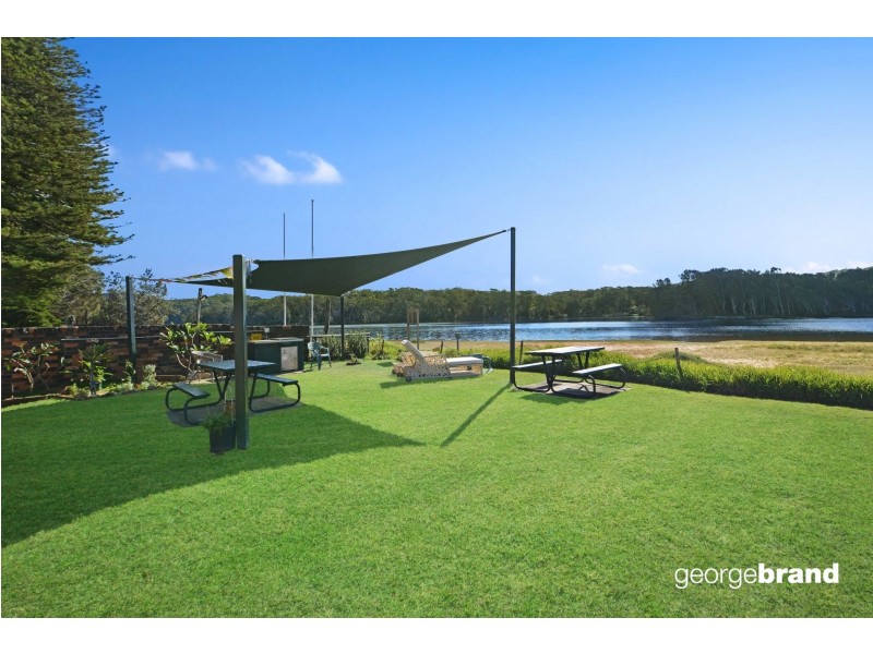 1/9 Ficus Avenue, Avoca Beach NSW 2251