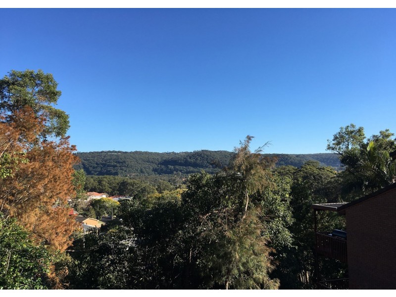 3 Fiona Street, Point Clare NSW 2250