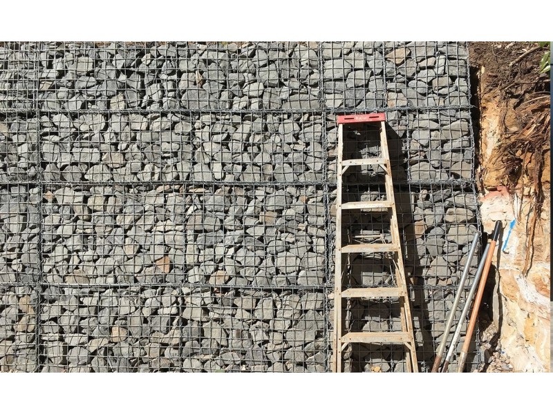 3 Fiona Street, Point Clare NSW 2250