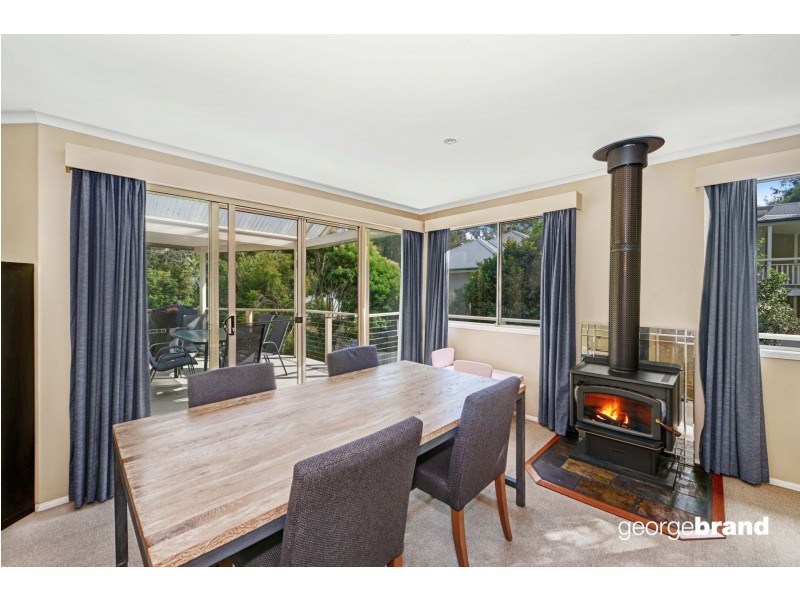 17 Reynolds Road, Avoca Beach NSW 2251