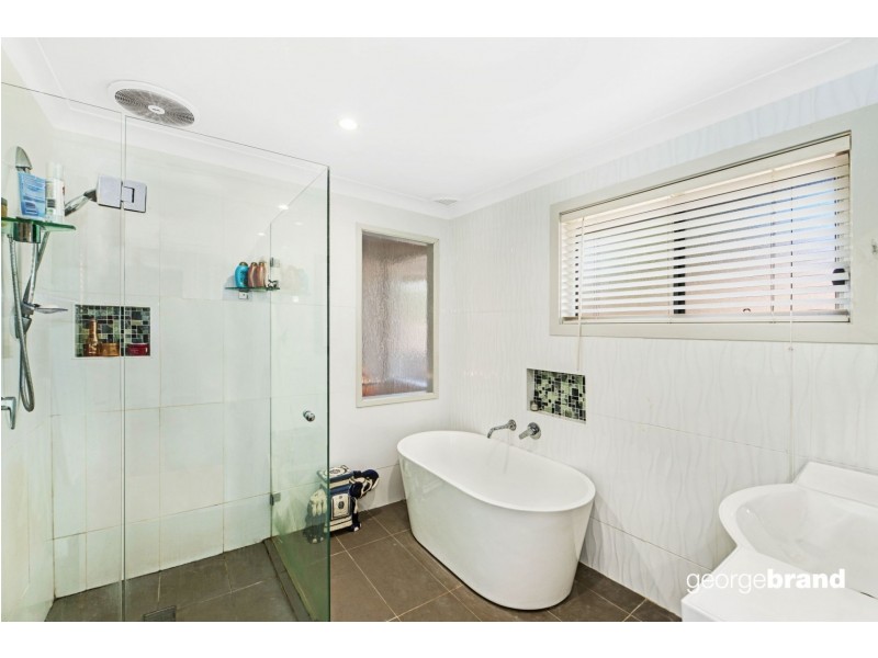 42 Ridgway Road, Avoca Beach NSW 2251