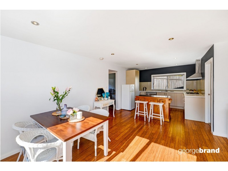 90 The Round Drive, Avoca Beach NSW 2251
