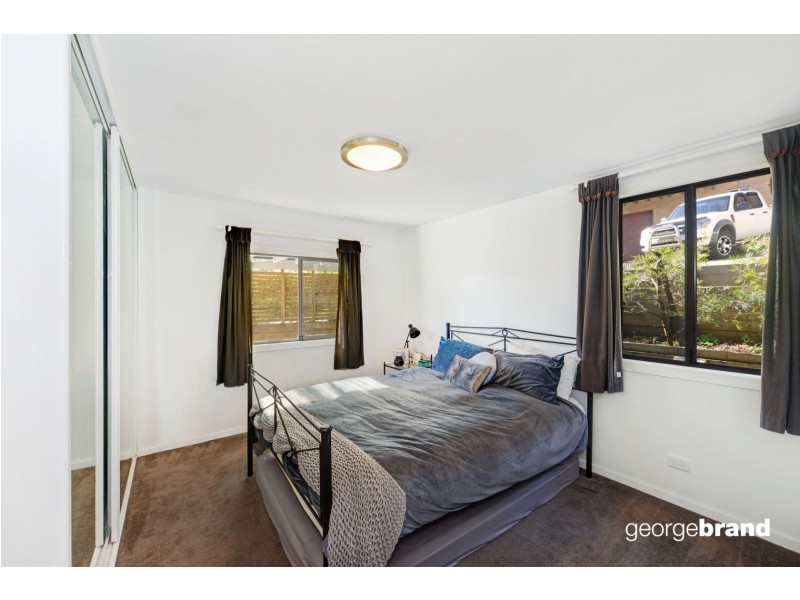 90 The Round Drive, Avoca Beach NSW 2251