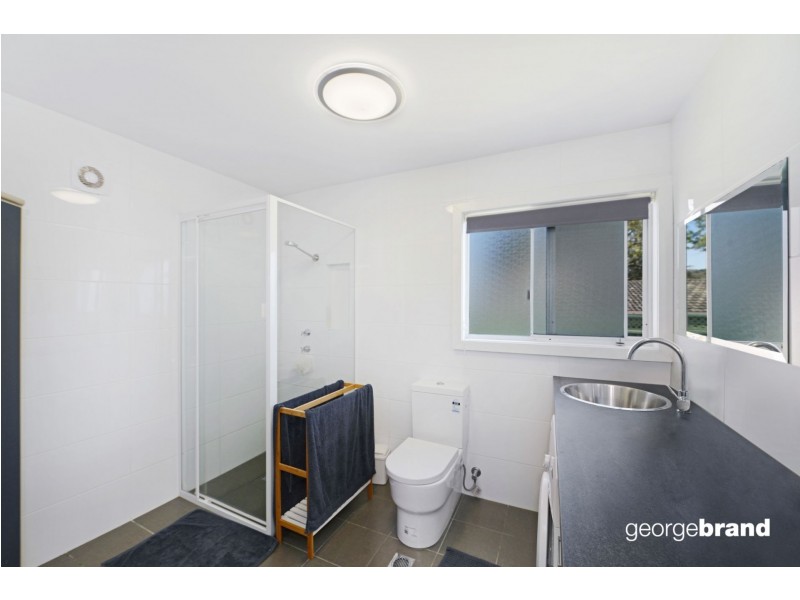 90 The Round Drive, Avoca Beach NSW 2251