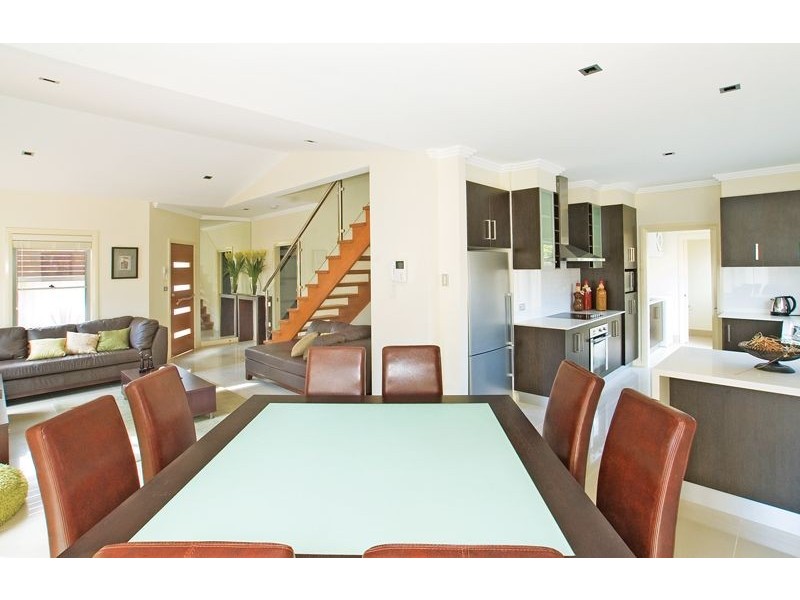 4/201 The Round Drive, Avoca Beach NSW 2251