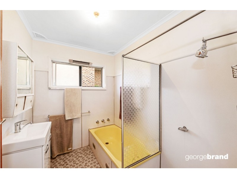 320 The Round Drive, Avoca Beach NSW 2251