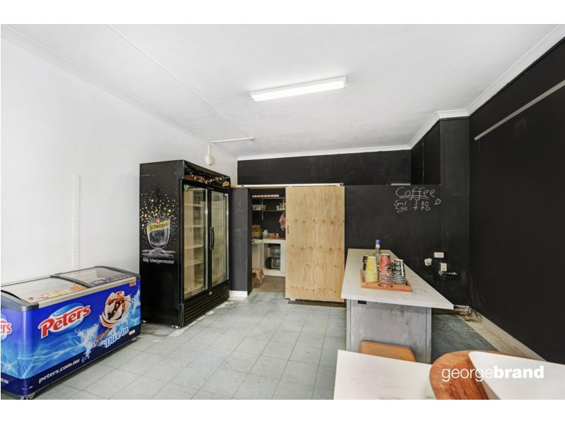 Shop 3 /197  The Round Drive, Avoca Beach NSW 2251