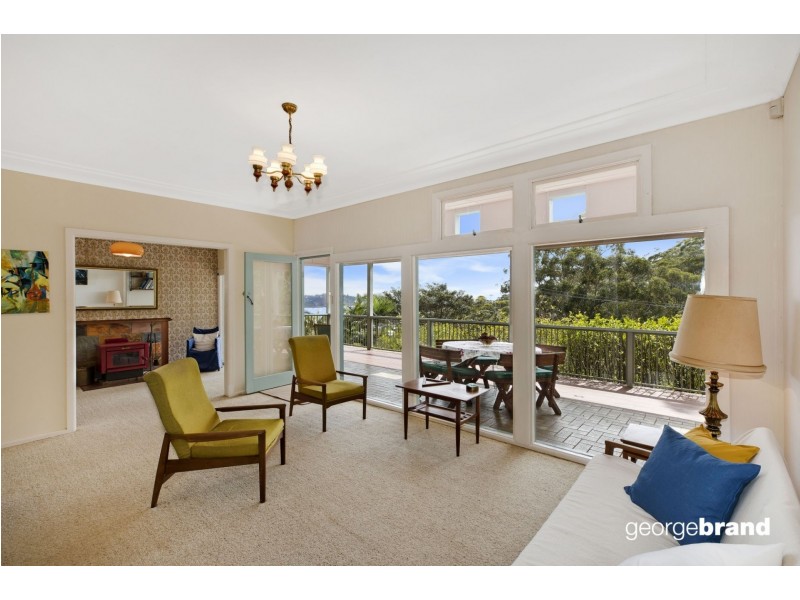 27 Fairscene Crescent, Avoca Beach NSW 2251