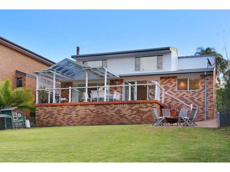 16 Matong Lane, Avoca Beach NSW 2251