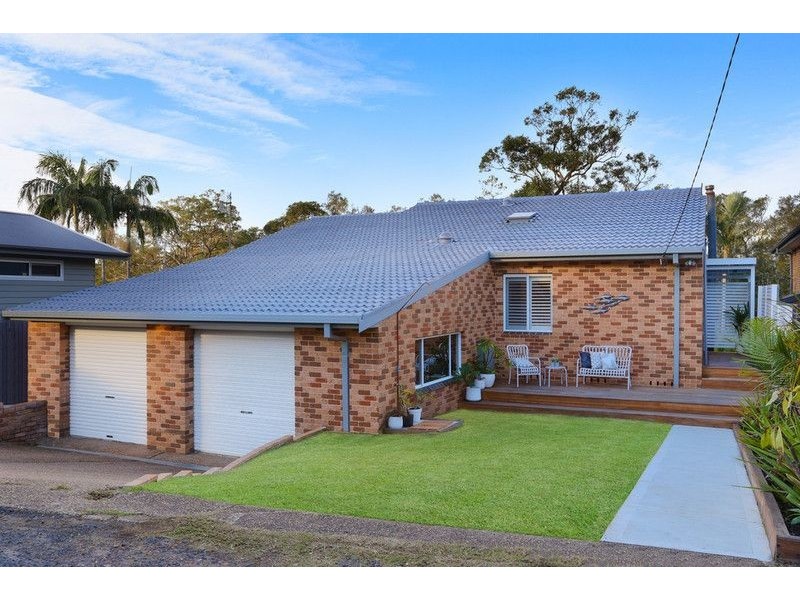 16 Matong Lane, Avoca Beach NSW 2251