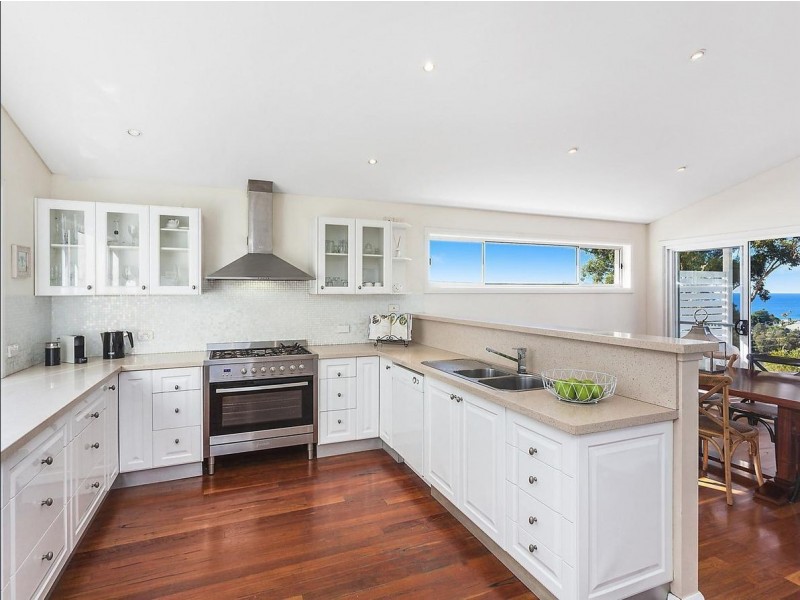 122 Hillside Road, Avoca Beach NSW 2251