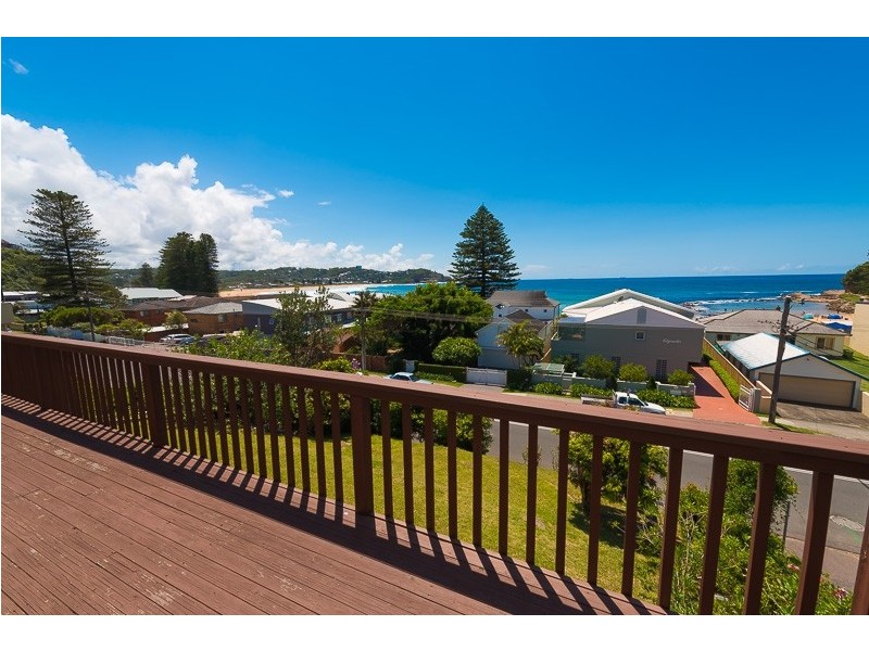 110 Avoca Drive, Avoca Beach NSW 2251