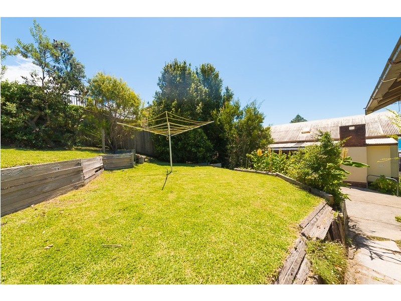 110 Avoca Drive, Avoca Beach NSW 2251