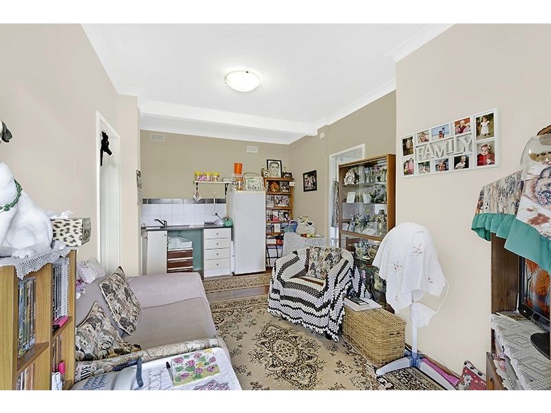18a Alison Road, Springfield NSW 2250