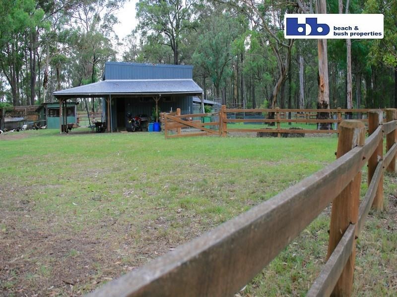 67 Private Access Road, Ellalong NSW 2325
