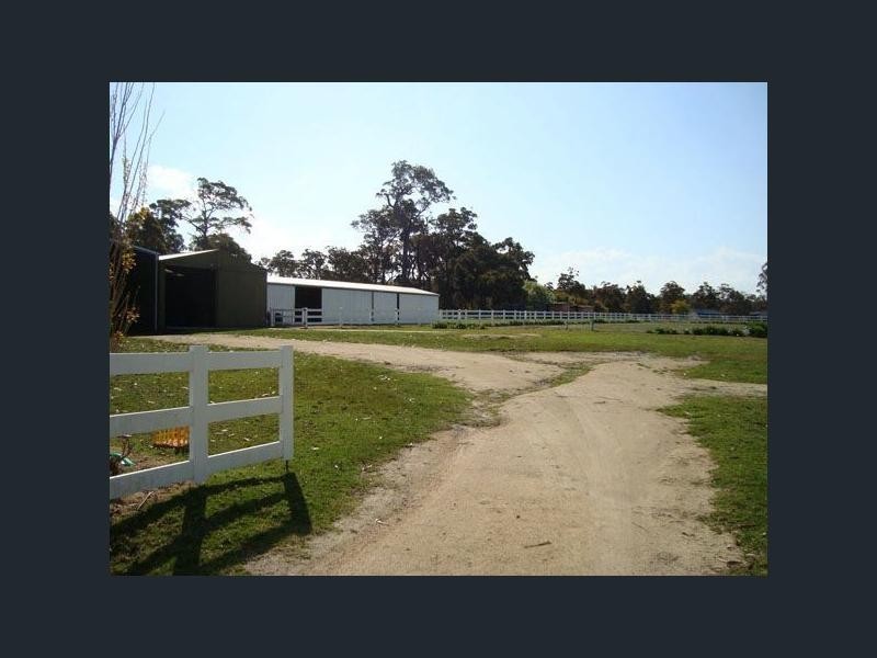 17 Genoa-Mallacoota Road, Mallacoota VIC 3892