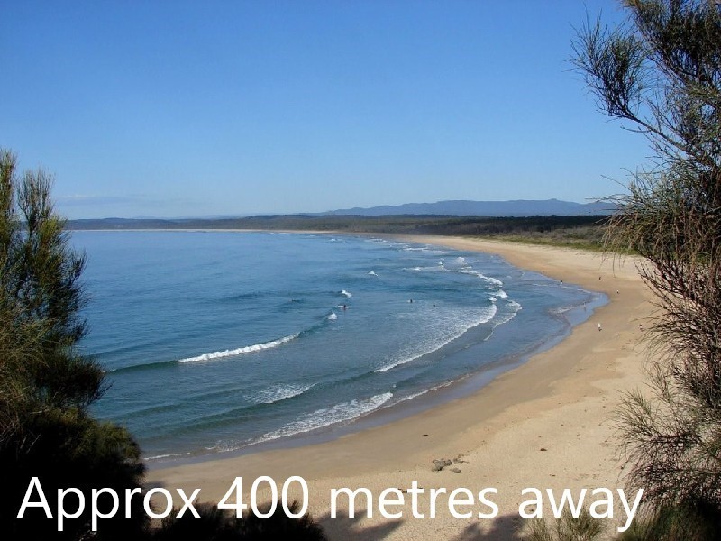 11 Cambridge Crescent, Broulee NSW 2537