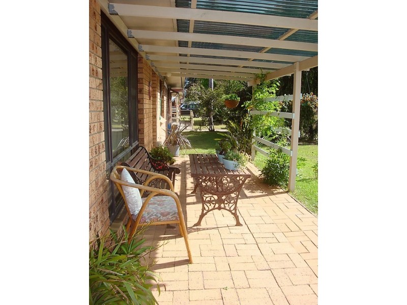 11 Cambridge Crescent, Broulee NSW 2537