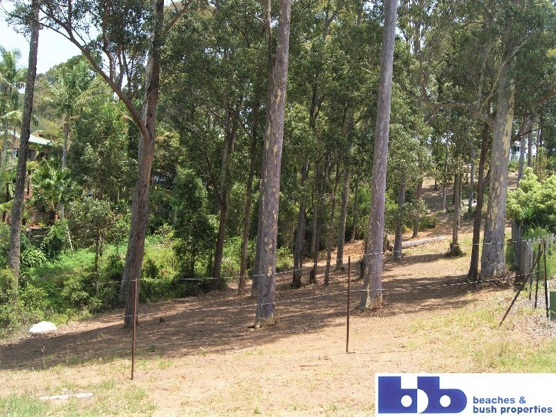 22 Merriwee Avenue, Malua Bay NSW 2536