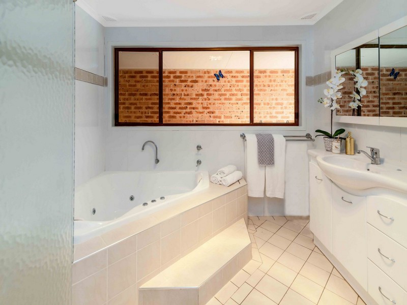 37 Treelands Drive, Jilliby NSW 2259