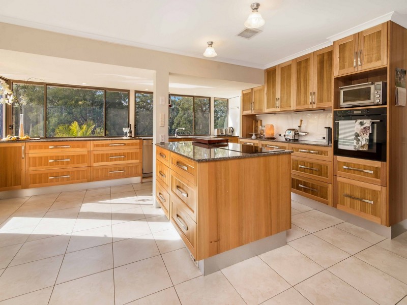 37 Treelands Drive, Jilliby NSW 2259