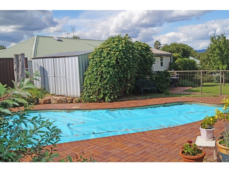 1 Snape Street, Quirindi NSW 2343