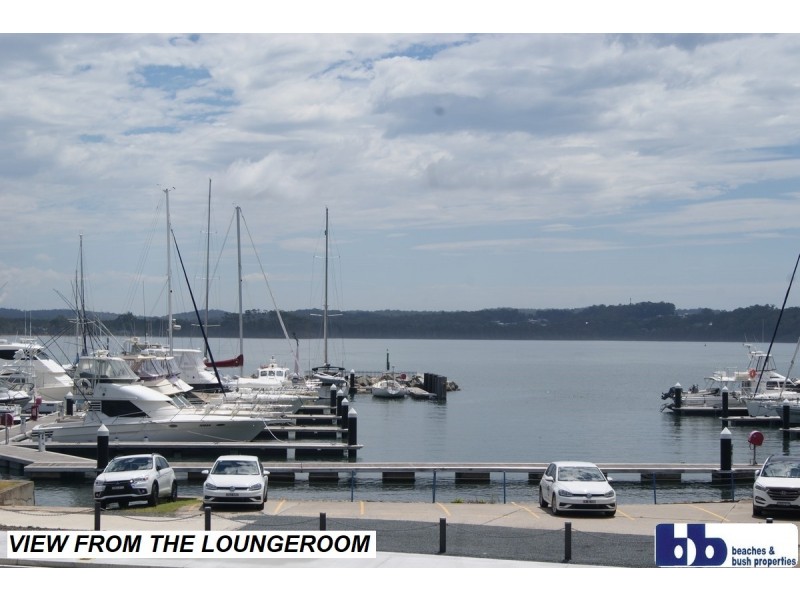 98 Beach Rd, Batemans Bay NSW 2536