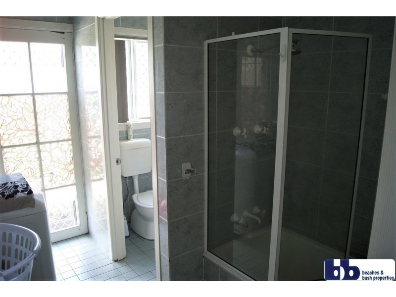 98 Beach Rd, Batemans Bay NSW 2536