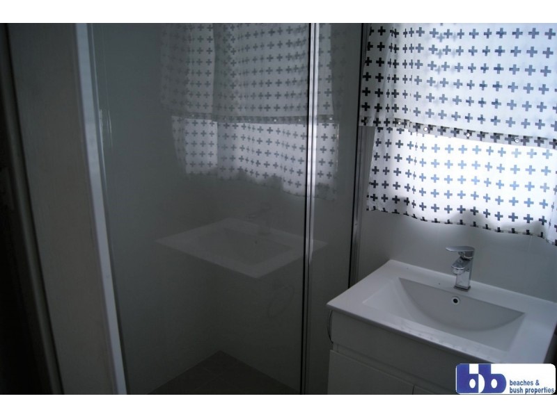 98 Beach Rd, Batemans Bay NSW 2536