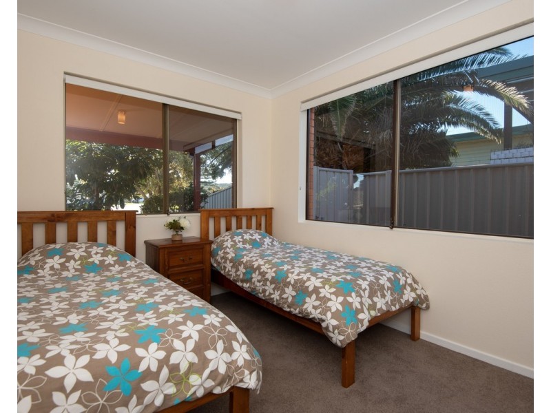 Tomakin NSW 2537