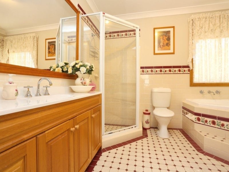 18 Valenti Crescent, Kellyville NSW 2155