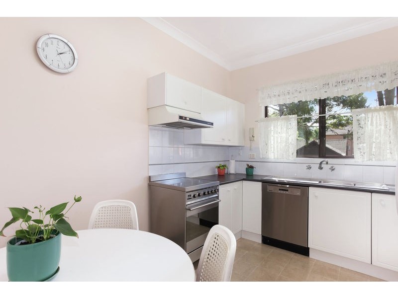 8/40-42 Hampton Court Road, Carlton NSW 2218