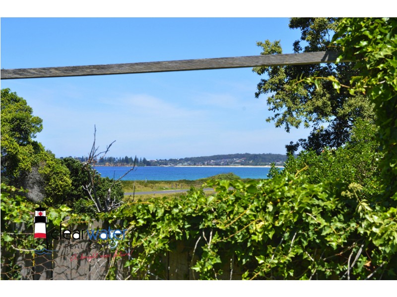 70 Tilba Rd, Bermagui NSW 2546