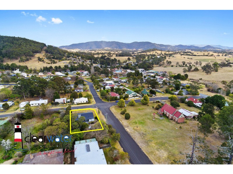 13 Hoyer St, Cobargo NSW 2550