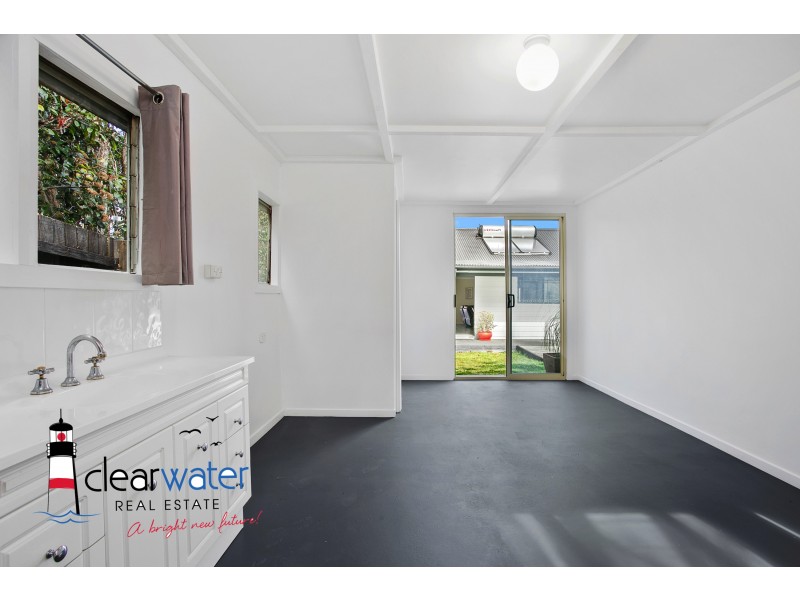 13 Hoyer St, Cobargo NSW 2550