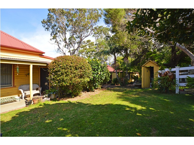 2 Bate St, Central Tilba NSW 2546