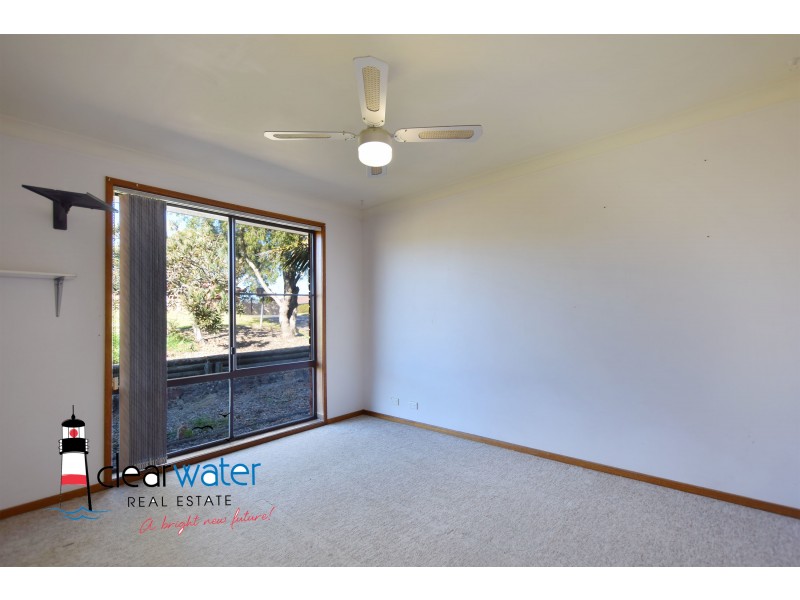 19 Hawdon St, Moruya NSW 2537