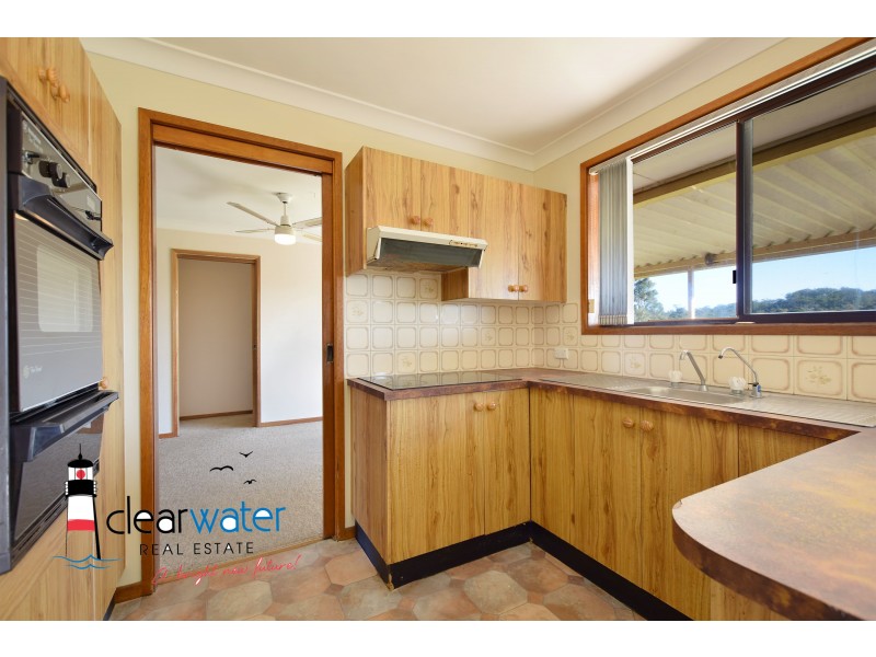 19 Hawdon St, Moruya NSW 2537