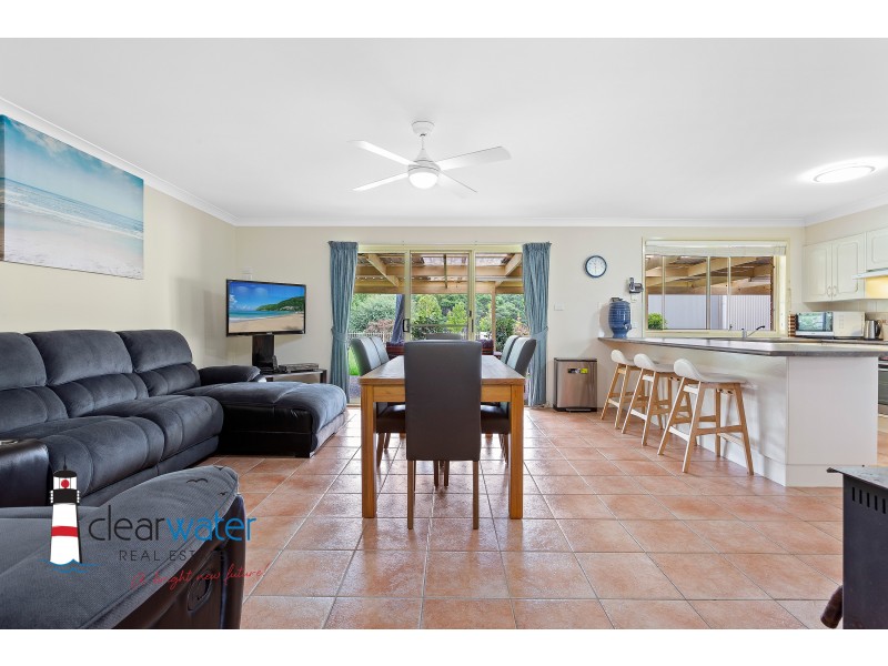 8 Bingie Rd, Bergalia NSW 2537